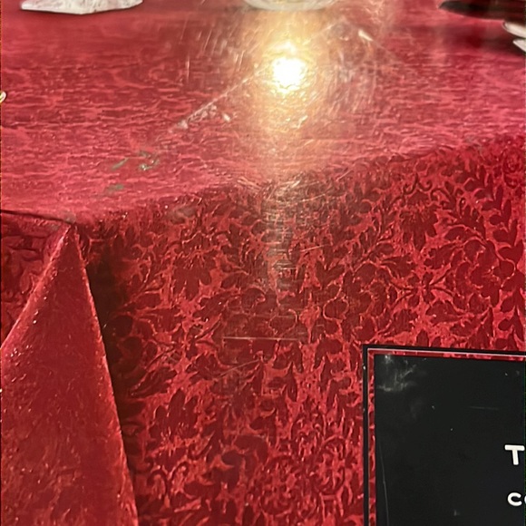 Waterford Fine Linens Acadia 70”x144” Tablecloth new Crimson red holidays - Picture 3 of 9